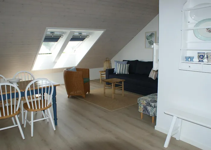 Lustrup リーベ